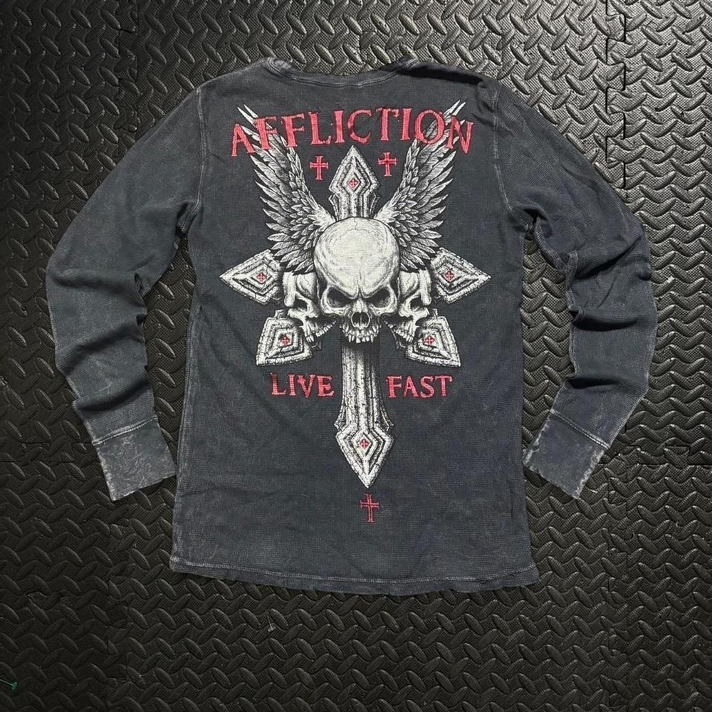 Vintage Y2K Affliction "Live Fast" Thermal Long Sleeve Skull Wings Cross
